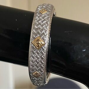 JM Designer Bracelet – Elegant Classic Style